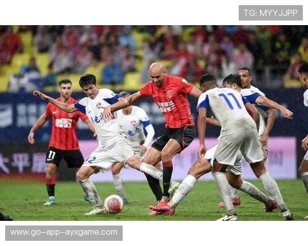 国安快速推进制造禁区混战完成补射