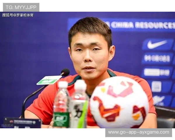 王上源中场指挥河南队，助力球队解决中场难题